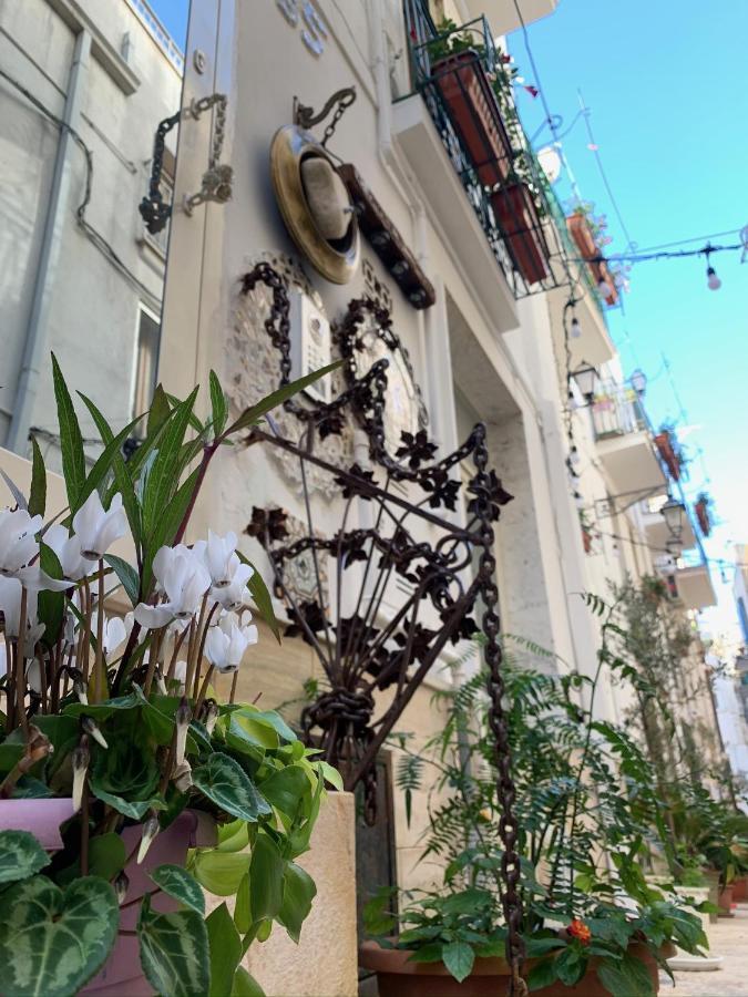 Fiori Catene Tra Le Torri Conversano Exterior photo
